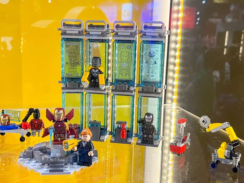 LEGO-Iron-man-Armory-76216-1