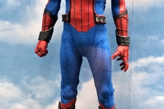 2018 Toy Fair Mezco One Twelve Collective Spider-Man Homecoming 01
